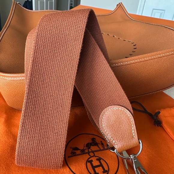 HERMÈS Evelyne GM - Picture 12 of 16